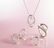 Canal4℃から新作コレクション♪揺らぎに寄り添う“シアーローズ”の輝き