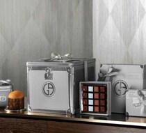 アルマーニ / ドルチのホリデーコレクションで贅沢な冬を♡