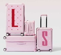 CASETiFY Travelに新色登場♡グロッシー プリムローズ ピンクで旅をスタイリッシュに