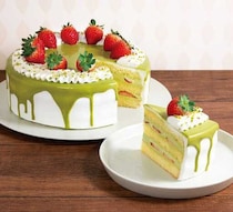 「ダッキーダック」のピスタチオと苺のショートケーキでクリスマス気分を♪