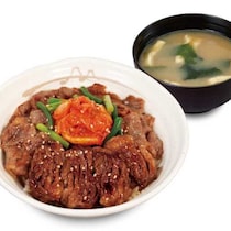 松屋の厳選肉を堪能♪カルビと特選ブリスケット肉の合い盛り丼発売