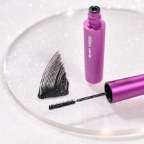 【デジャヴュ】冬限定「スパークルブラック」で透明感ブラックまつげに♡限定発売