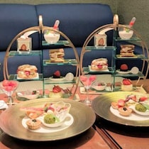 シャンパンといちごを楽しむ♡ホテル阪神大阪のナイトアフタヌーンティー