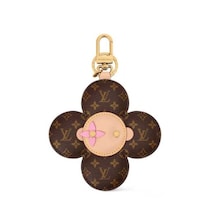 ルイ·ヴィトンのヴィヴィエンヌが主役新作バッグチャームで遊び心を