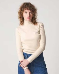 STEVEN ALAN発、UNDYED素材の上質インナーで叶う自然体スタイル