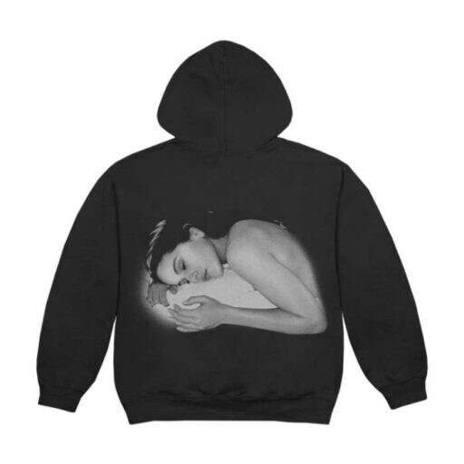 Rosalíaの日本限定グッズが登場♡渋谷で出会う特別なホリデー