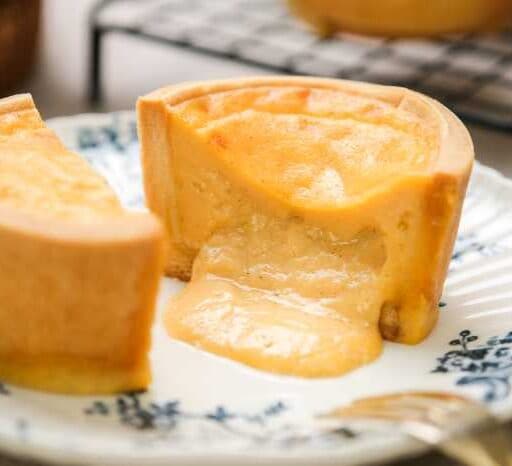 スナックミーのタルト新作、プリン好きに届けたい焼きタルトが期間限定登場♡