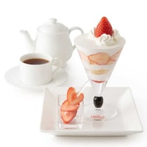 苺の魅力を堪能しよう！タカノフルーツパーラーの新スイーツ登場♡