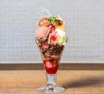 Minimalの冬限定パフェ♡3大陸カカオと苺を巡るBean to Bar体験