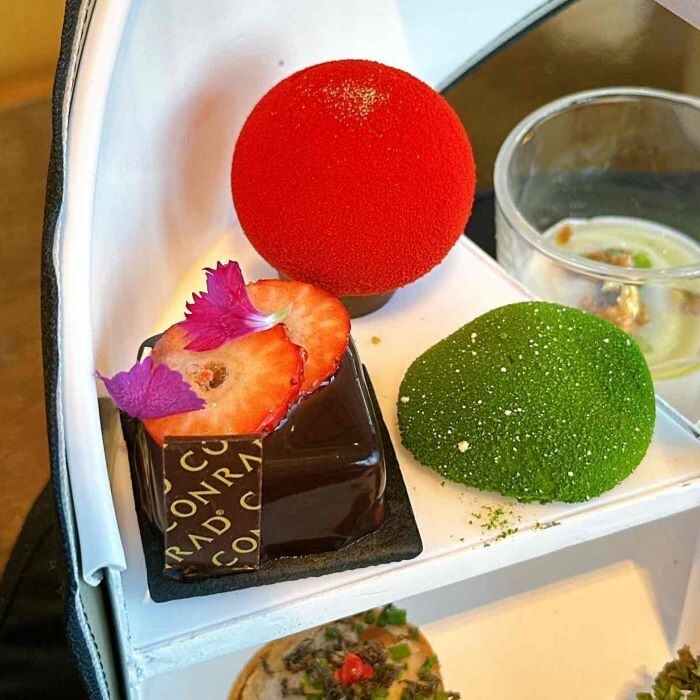 コンラッド大阪　ニコライバーグマン④