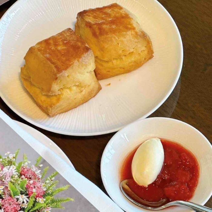 コンラッド大阪　ニコライバーグマン⑫