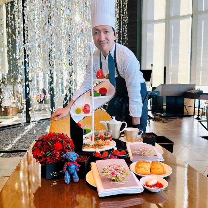 コンラッド大阪　ニコライバーグマン⑯