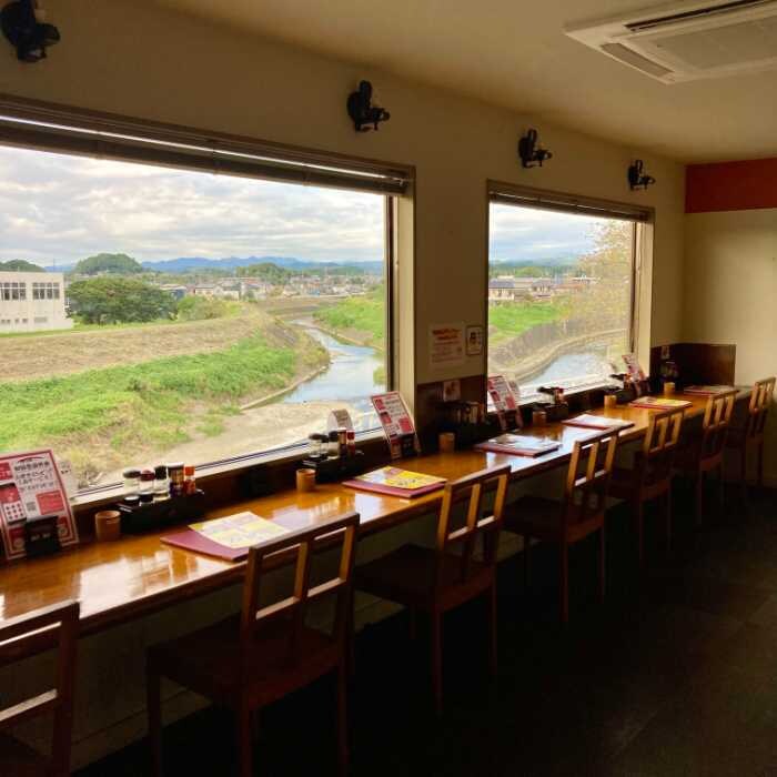 麺屋三丁目の内観2