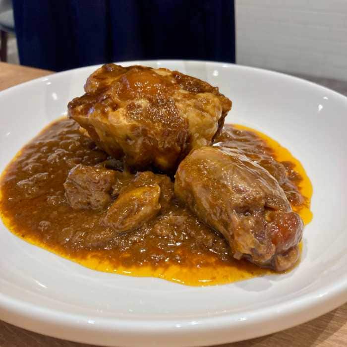 豊味館の牛テールカレー