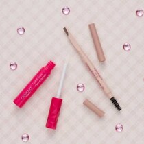 キャンメイクから新発売！うるおい成分たっぷりのまつげ美容液が登場