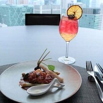 品川の上空で中国料理を堪能 ガストロノミックシアター