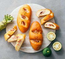 【木村屋總本店 限定】わさび&柚子胡椒香るスティックパン新登場