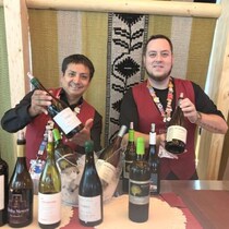 毎日無料で開催！！チリパビリオンにてワイン試飲体験で無料のハッピーアワー