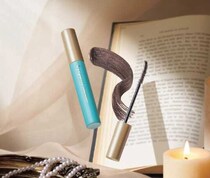 限定色アイプチ®「ドリーミーグレージュ」で目もとにおとぎ話のきらめき♡