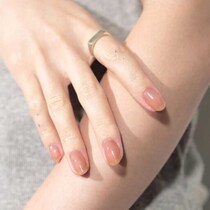 プロ級の指先へ♡ジェルネイル「deumoon」×モリワキジュリナの新作カラー登場