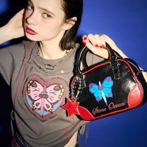 jouetie×ジョジョの奇妙な冒険 ストーンオーシャン、限定コラボTシャツ&バッグが登場