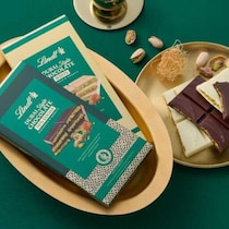 リンツが贈るドバイ発想スイーツ♡新作チョコで楽しむ極上体験