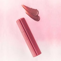 hince新作リップ「ニュー・ブラーティント」ふわマット質感で登場