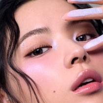 3CEのカラーグリッター新作で輝く目元へ♡アイスイッチスティック登場