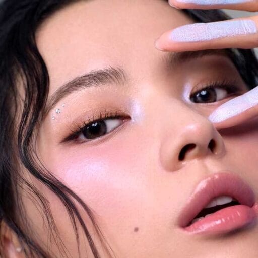 3CEのカラーグリッター新作で輝く目元へ♡アイスイッチスティック登場