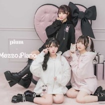 べリエちゃん×piumが降臨。平成女児カルチャーがダークロマンに染まる新作コラボ