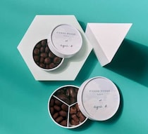 アニエスベー×ピエール・エルメ・パリ♡50周年を彩る限定チョコレート