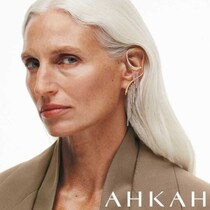 AHKAH新作ジュエリー登場♡エレメンツとシャンデリアが描く輝きの世界