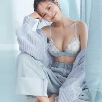 AMOSTYLE×新田さちかが提案♡やわぴたごこちで毎日をアップデート