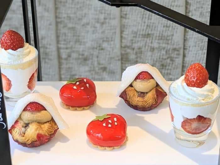 フォーシーズンズホテル大阪の｢ストロベリーアフタヌーンティー｣③