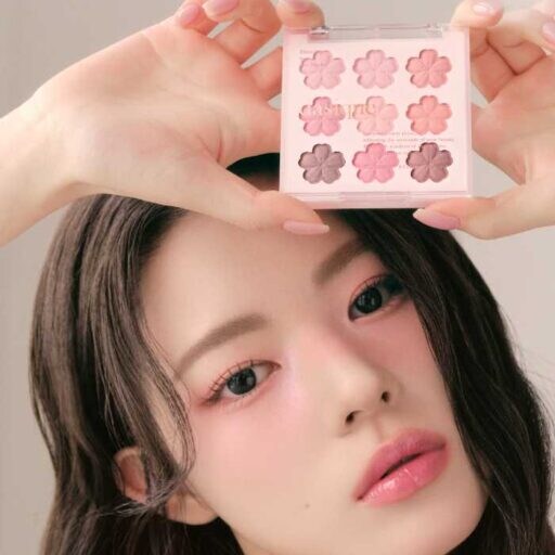 dasique新作スウィートブロッサムで春色メイクを楽しむ