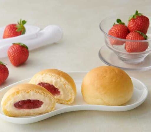 八天堂×苺♡あまおう苺くりーむパンがオンライン限定で登場