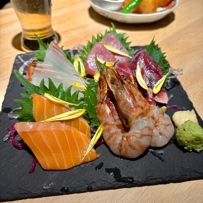 魚心あれば酒心の刺身1