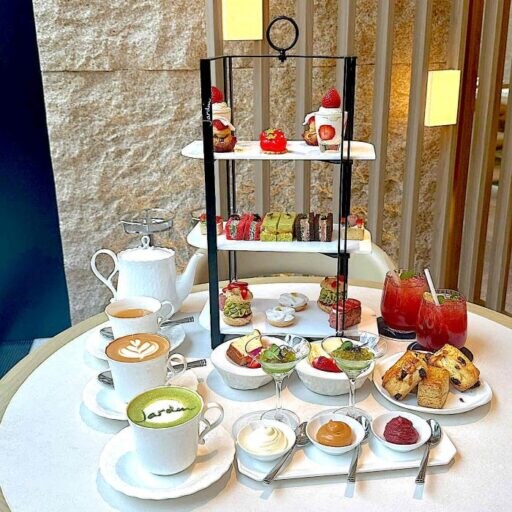 【フォーシーズンズ大阪】心ときめく苺尽くしのアフタヌーンティー