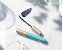 アイプチ®マスカラ新色♡ディープネイビーで抜け感パッチリ