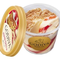 ゴディバのカップアイス新作♡贅沢なストロベリーミルフィーユ登場