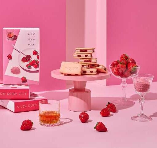 VERY RUBY CUTの春限定いちごダブルサンド登場♡苺づくし新作