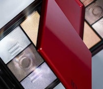 インウイの限定色アイパレット登場♡重ねた光で魅力を引き出す春メイク