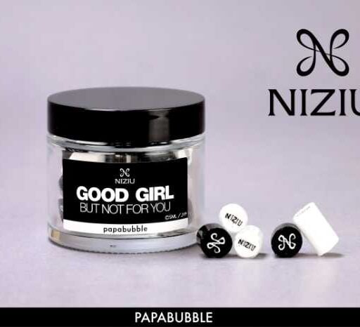 NiziU×パパブブレの限定キャンディ登場♡ライブ記念ロゴ入りボトルが発売