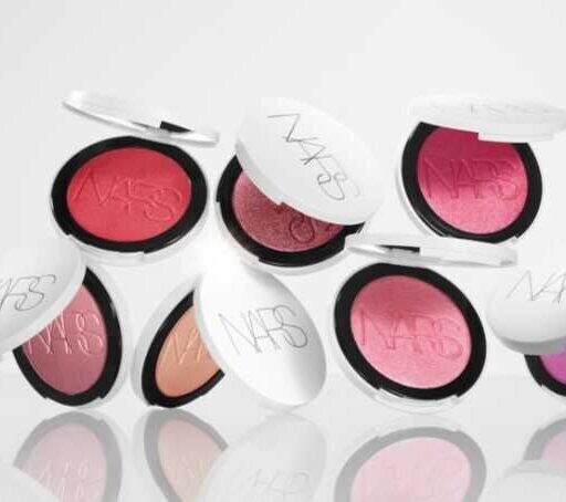 NARSの新ブラッシュ誕生！光と血色を叶えるルミナイジングブラッシュ全7色