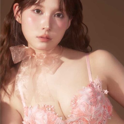 LINGERIEAM×谷口めぐ♡花を纏う気品ランジェリーコレクション