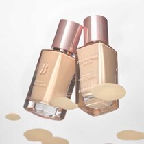 BANILA CO新作リキッドファンデーションで叶う透明ツヤ肌♡