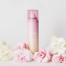 話題のドライシャンプーに新展開♡プリュスオーの人気香りで美髪ケア