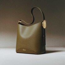 Diorバッグ新作♡リボンモチーフが可愛いメダリオンシリーズ登場