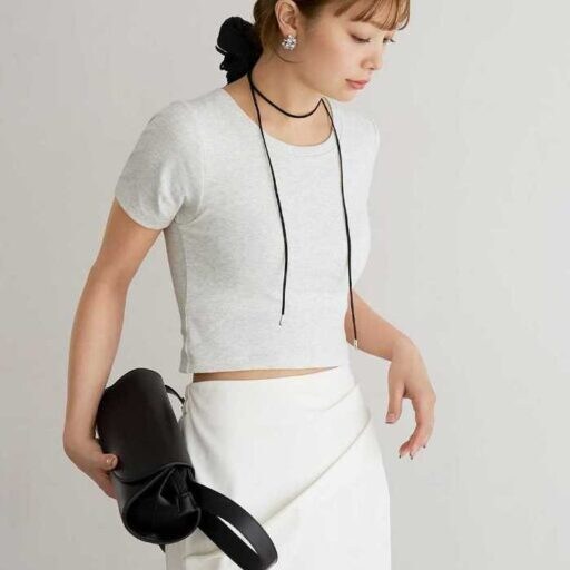 BAMBI WATERカップ付きTシャツ新作♡クロップド丈で即スタイルアップ