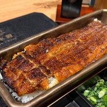 老舗卸問屋の究極の｢一本うなぎ｣で味わう、最高峰のぜいたく体験を赤坂で